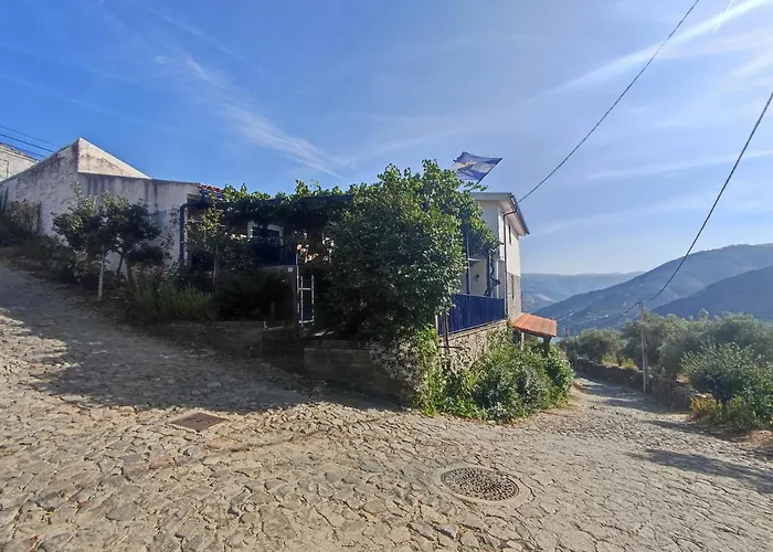 Encosta Do Pinhao בית נופש