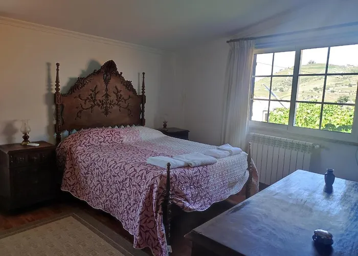 Encosta Do Pinhao * Casal de Loivos